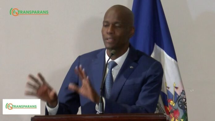 Le président Jovenel Moïse détient son passeport électronique - Transparans Haiti