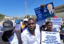 Tabarre sous tension : manifestants en force pour exiger le respect de la souveraineté d’Haïti et le départ du chargé d’affaires américain